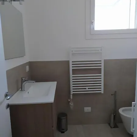 Apartment F2 - Black And White