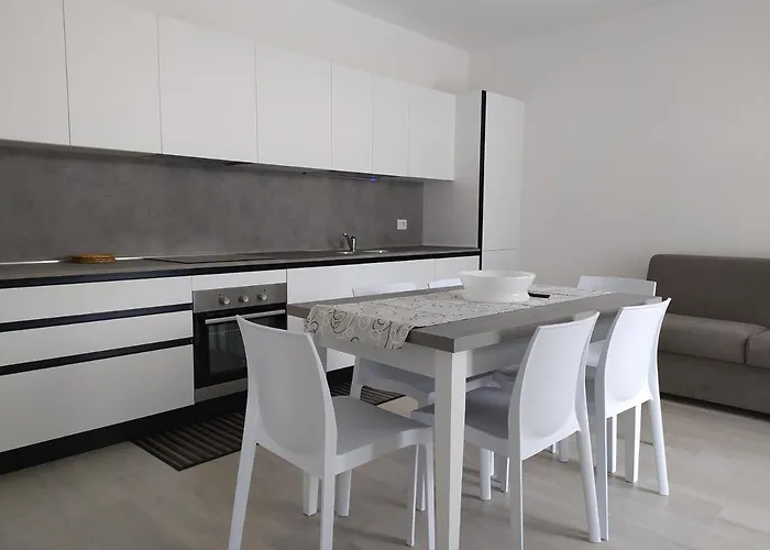 F2 - Black And White * Lido di Jesolo